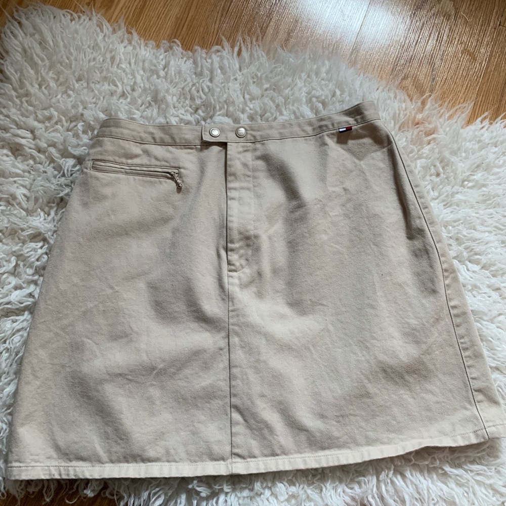 Women’s Tommy Hilfiger khaki skirt
